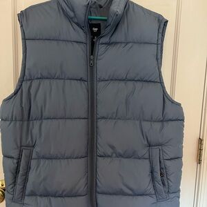GAP Men's Light Blue Quilted Vest